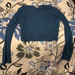 Cute simi cropped top